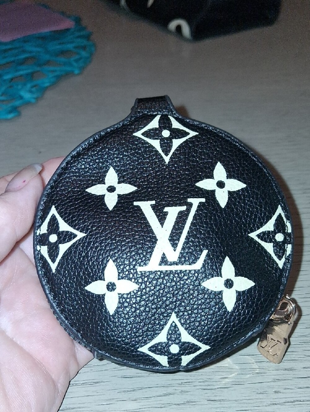 Source Unknown Monogram Coin Pouch - Picture 4 of 9